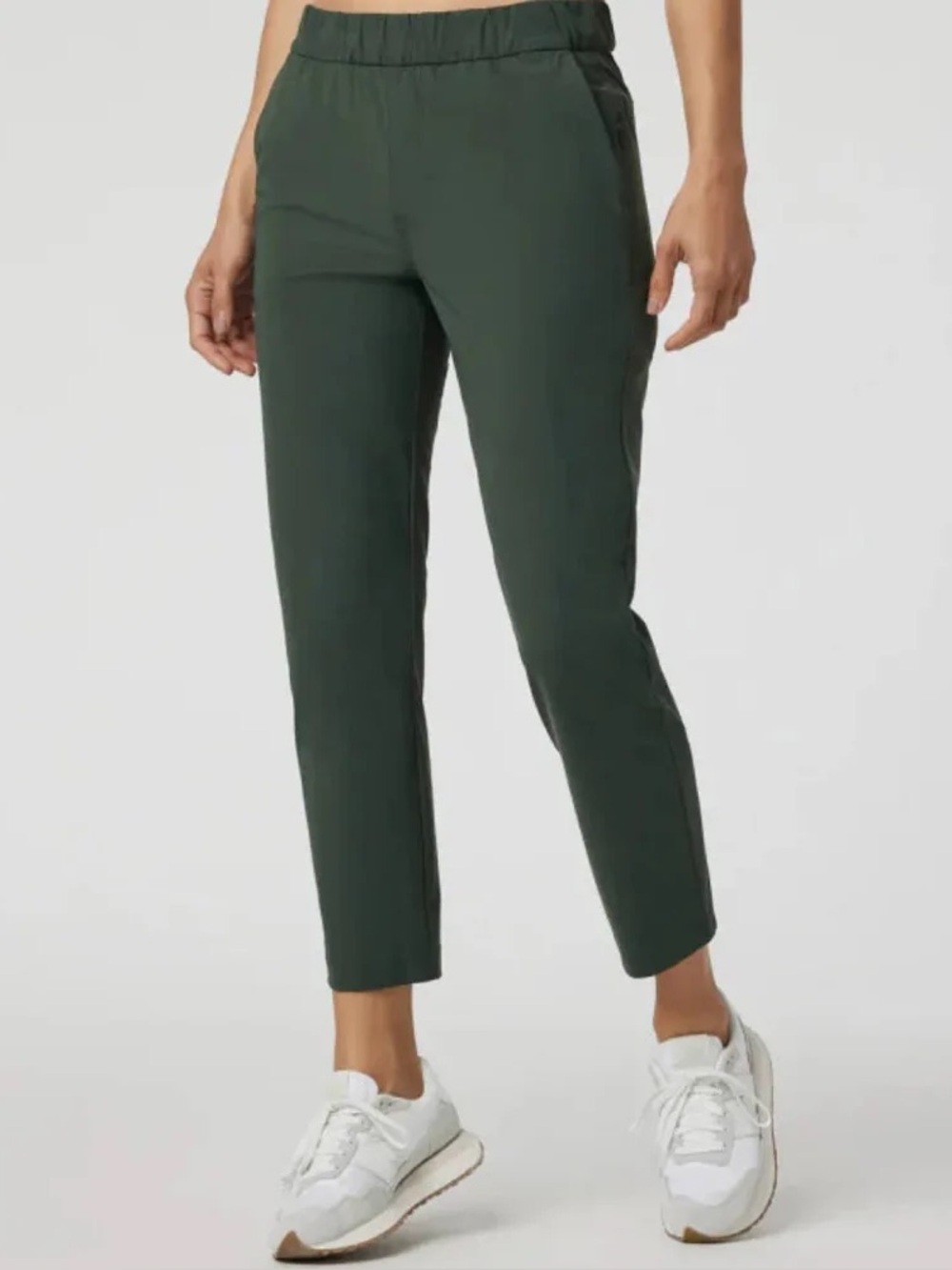 Vuori Women’s Miles Ankle Pant Size Small Dark Green Elastic Waist Straight Leg